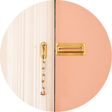 brown door lock